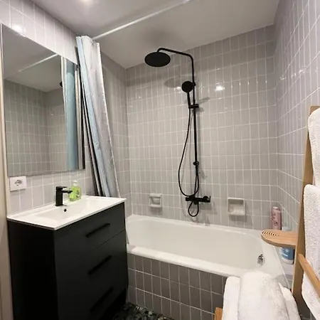 Atico Con Vistas En El Centro オビエド