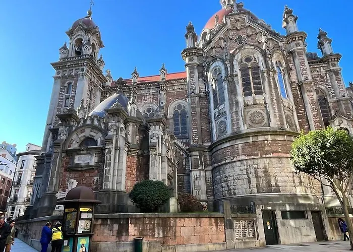 Atico Con Vistas En El Centro * Oviédo